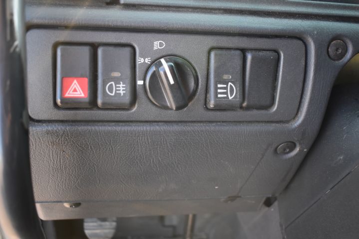 905373-19 Volvo FH12-340 Jmnl. Bass, 6x2 - 2001