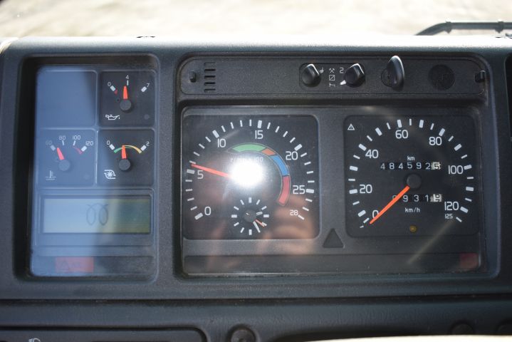 905373-20 Volvo FH12-340 Jmnl. Bass, 6x2 - 2001