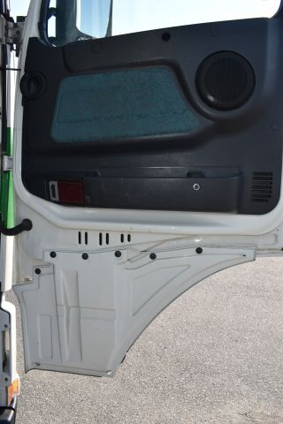 905373-30 Volvo FH12-340 Jmnl. Bass, 6x2 - 2001