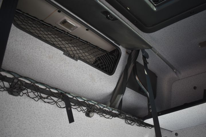 905373-41 Volvo FH12-340 Jmnl. Bass, 6x2 - 2001