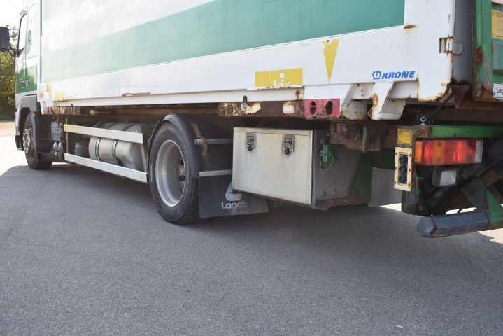 905373-44 Volvo FH12-340 Jmnl. Bass, 6x2 - 2001