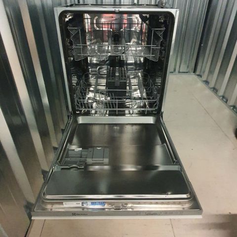 824618-4 Dishwasher Electrolux ESL5201LO integrated