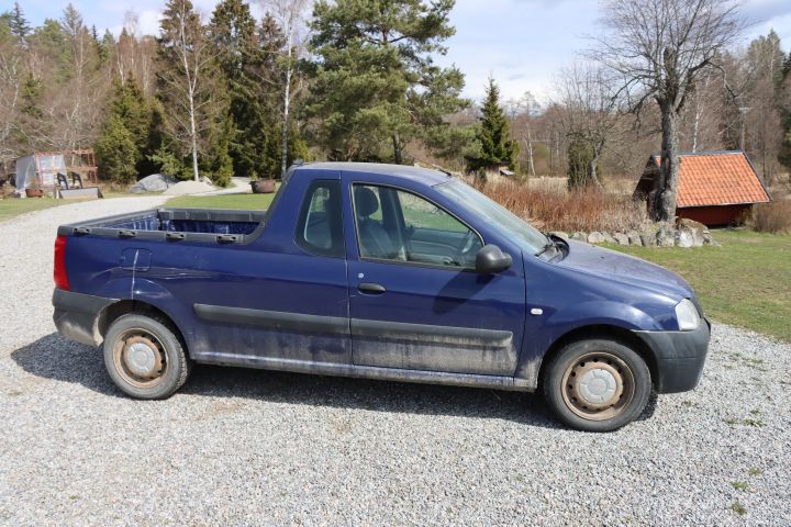 905378-3 Dacia Logan 1.5 dCi Pickup - 2010