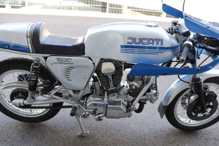 704108-12 Ducati 900 Ss - 1976