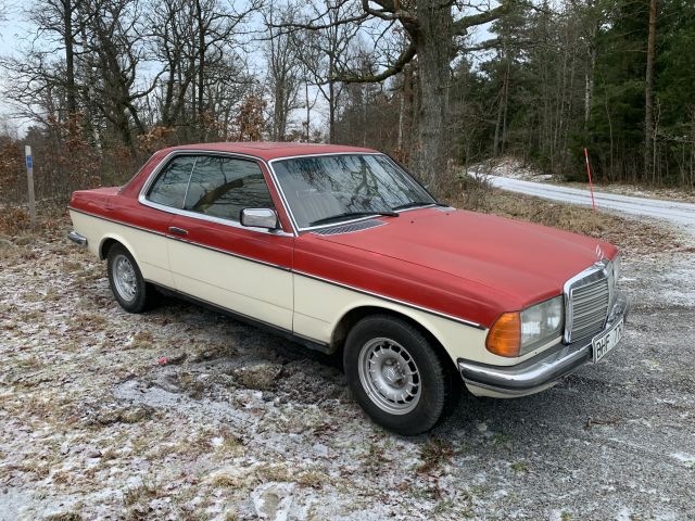 905081-3 Mercedes-Benz 280 CE - 1977