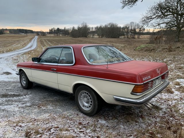 905081-4 Mercedes-Benz 280 CE - 1977