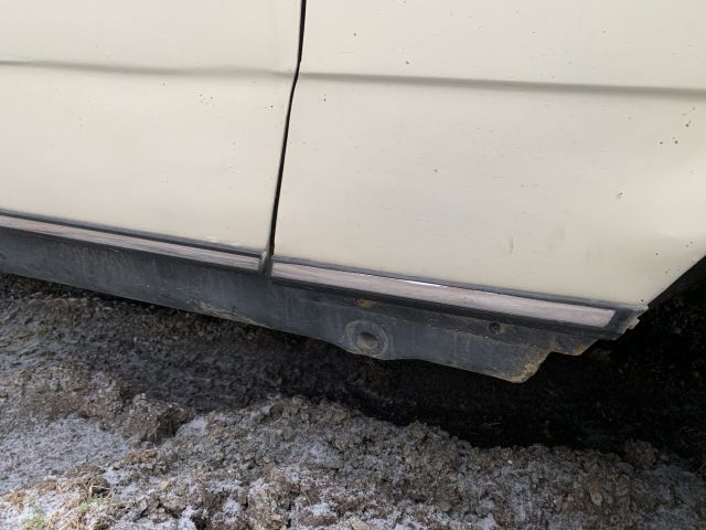 905081-17 Mercedes-Benz 280 CE - 1977