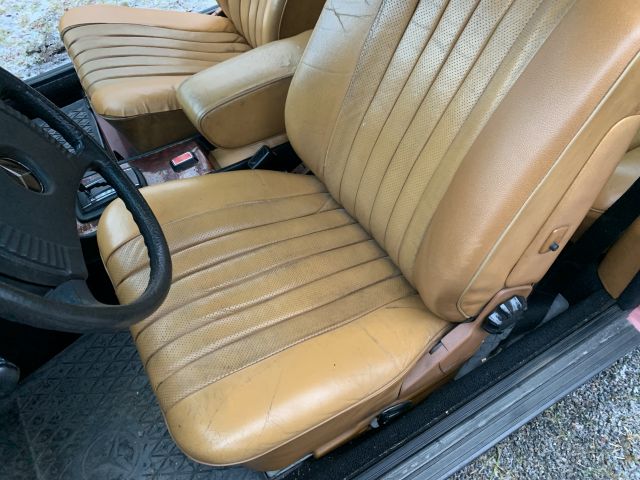 905081-28 Mercedes-Benz 280 CE - 1977