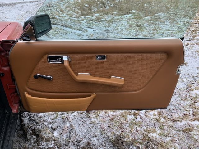 905081-44 Mercedes-Benz 280 CE - 1977