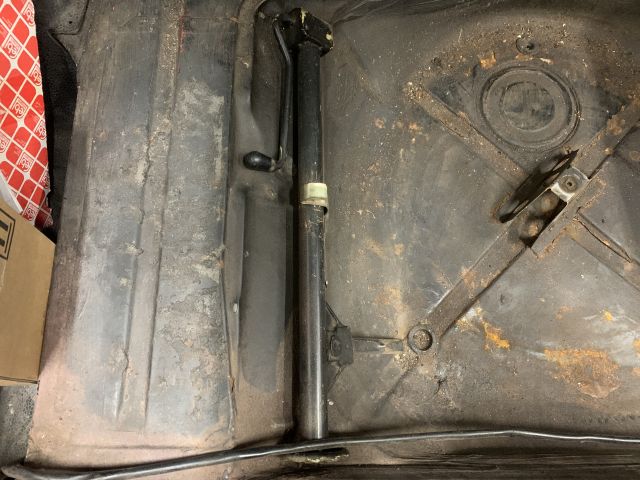 905081-73 Mercedes-Benz 280 CE - 1977