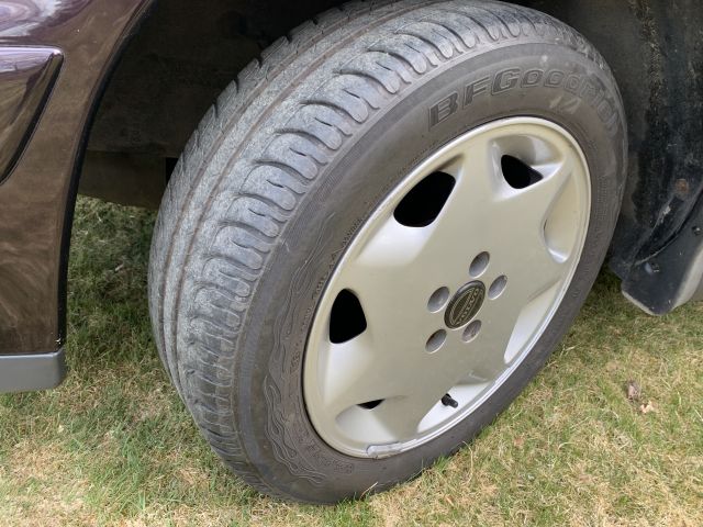 905083-57 Volvo S90 - 1997