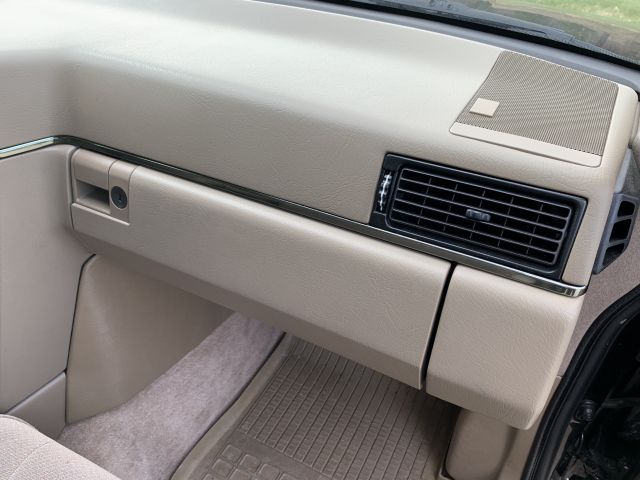 905083-33 Volvo S90 - 1997