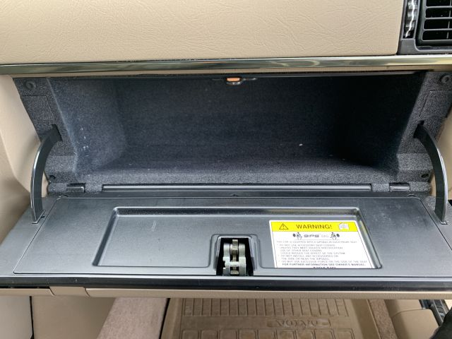 905083-37 Volvo S90 - 1997