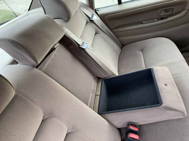 905083-44 Volvo S90 - 1997