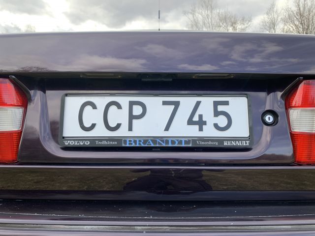 905083-85 Volvo S90 - 1997