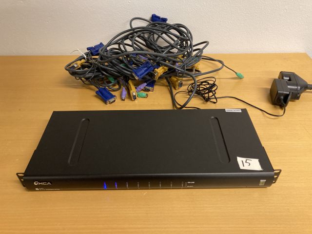 904424-1 Oxca KVM Switch