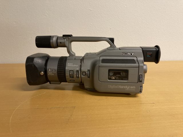 904428-2 Sony dcr-vx1000 Camera + Underwater case + Underwater light