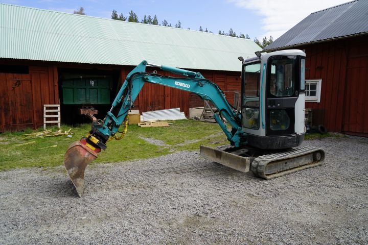 906051-2 Mini excavator Kobelco SK25SR-2, 2006