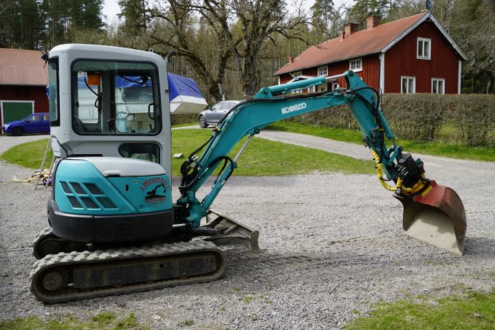 906051-7 Mini excavator Kobelco SK25SR-2, 2006