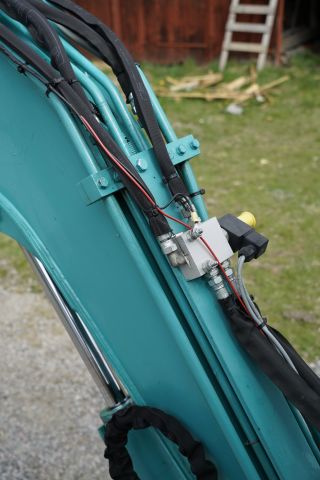 906051-16 Mini excavator Kobelco SK25SR-2, 2006