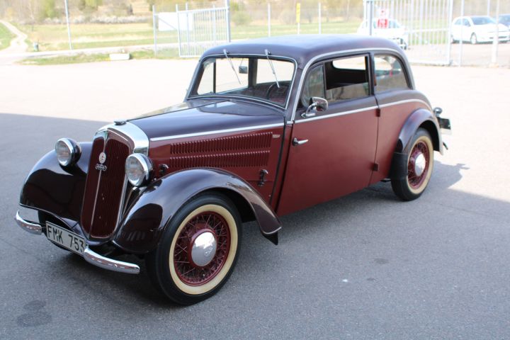 906085-1 DKW F8 Sedan - 1939
