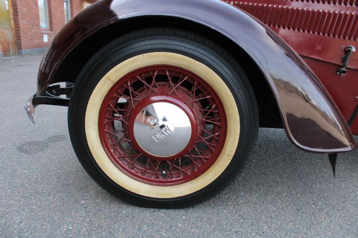 906085-8 DKW F8 Sedan - 1939