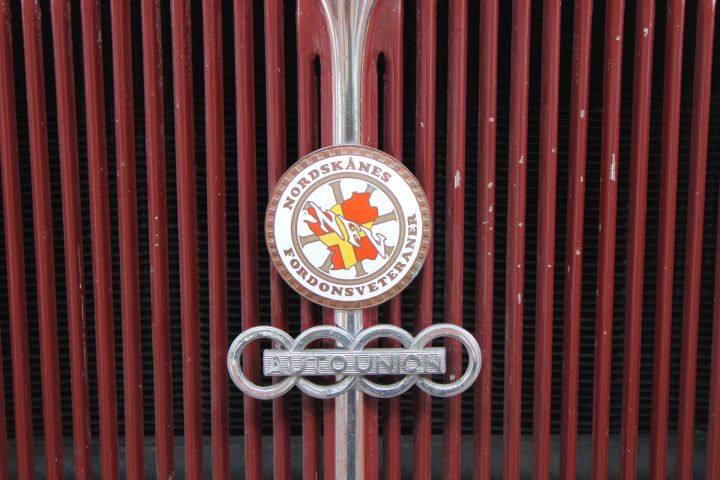 906085-12 DKW F8 Sedan - 1939