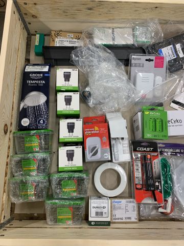 905972-2 Screw, shower handle and bathroom lighting etc.