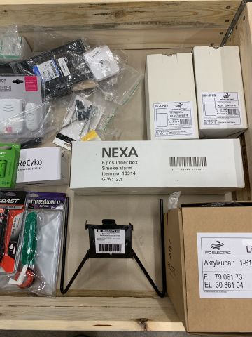 905972-3 Screw, shower handle and bathroom lighting etc.