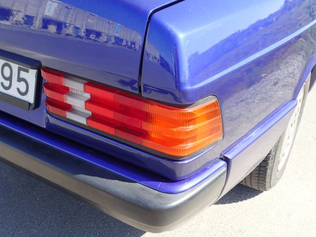 906358-37 Mercedes-Benz 190 E Advantage Azzurro Sportline - 1992