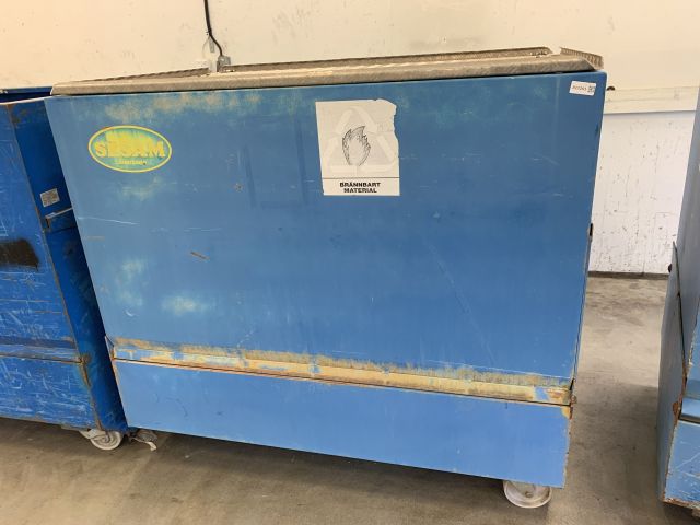 810261-1 Container Sesame with lid 1800 liters