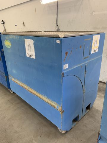 810261-2 Container Sesame with lid 1800 liters