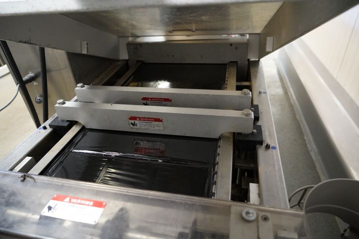 894222-8 Vacuum packaging machine, Multivac R230 MC