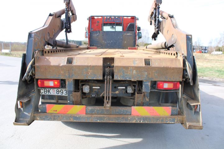 901753-19 VOLVO FE-320 6 * 2, 2007, 315 hp