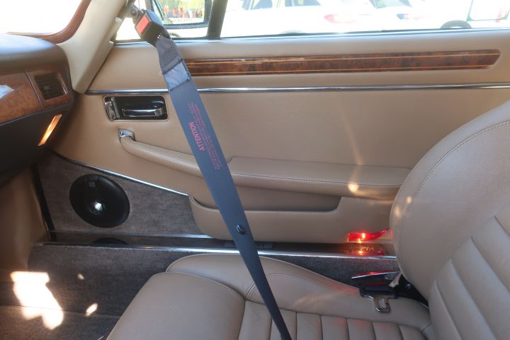 906580-54 Jaguar XJS LeMans No. 169/180 - 1989