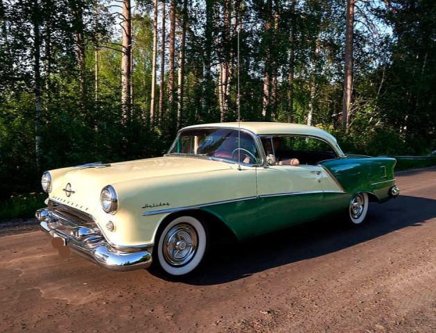 861710-1 Oldsmobil 98 Holiday Coupe - 1954
