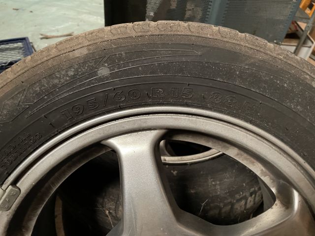 880456-2 Tires with rims 4 pcs 195/60 R15
