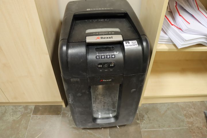 788184-3 Shredder Rexel 300X