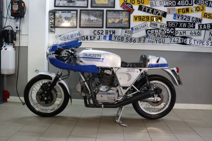 704108-24 Ducati 900 Ss - 1976