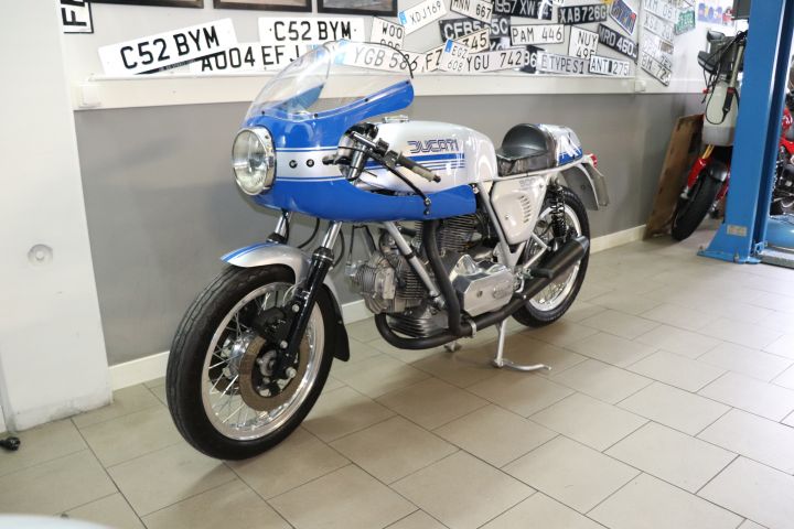 704108-26 Ducati 900 Ss - 1976