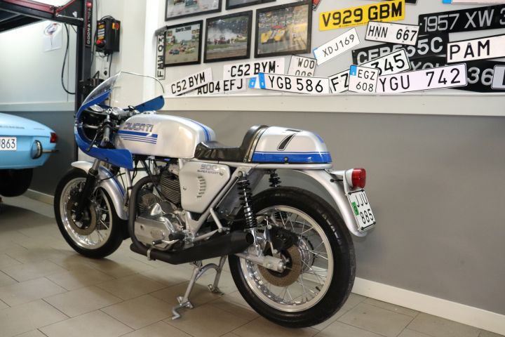 704108-28 Ducati 900 Ss - 1976