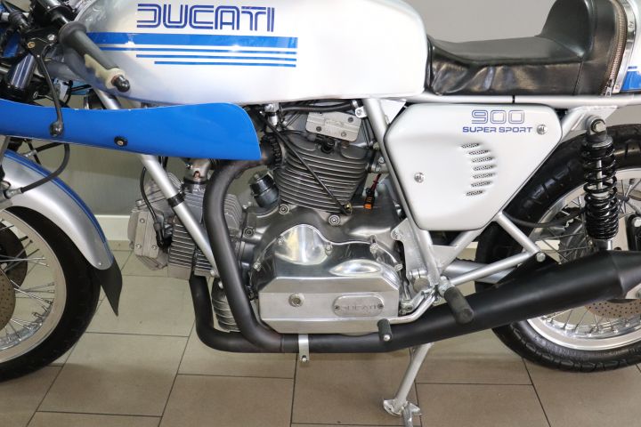 704108-31 Ducati 900 Ss - 1976