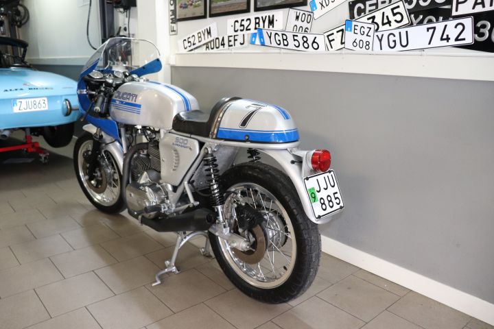 704108-32 Ducati 900 Ss - 1976
