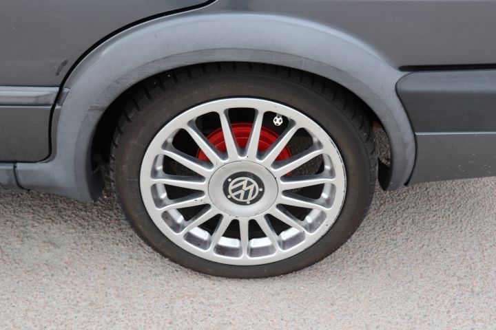 704111-12 Volkswagen Jetta 4-door - 1990