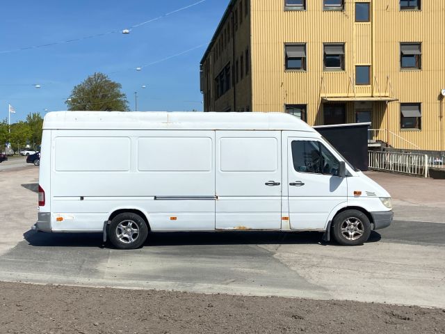 886052-4 Mercedes Benz Sprinter -2001 (repair item)