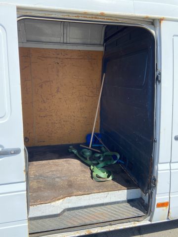 886052-36 Mercedes Benz Sprinter -2001 (repair item)