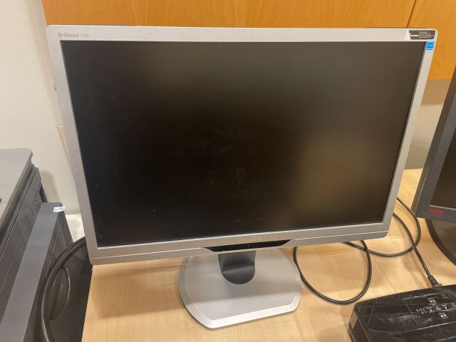 828959-7 Mixed electronics Monitors, Routers, Keyboards, Projectors etc.