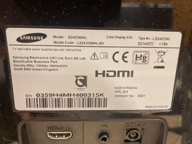 828959-15 Mixed electronics Monitors, Routers, Keyboards, Projectors etc.