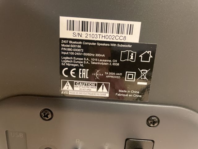 828959-18 Mixed electronics Monitors, Routers, Keyboards, Projectors etc.