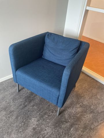 828965-2 Electric desk with office chair and furniture